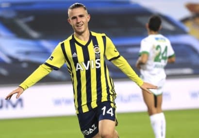 Tanınmış futbolçu &quot;Qalatasaray&quot;dan<b><span style="color:#ff0000"> ayrıldı</span></b>