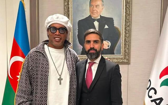 Ronaldinyo Rövşən Nəcəflə görüşdü - <span style="color:#ff0000">FOTO</span>