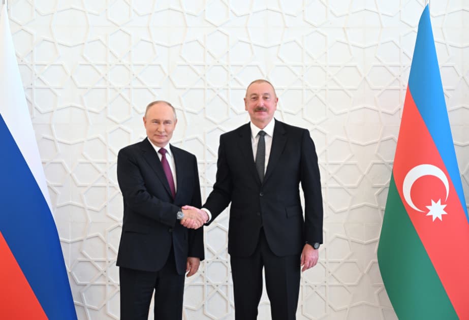Vladimir Putin İlham Əliyevə <span style="color:#ff0000"><b>ZƏNG ETDİ</b></span>