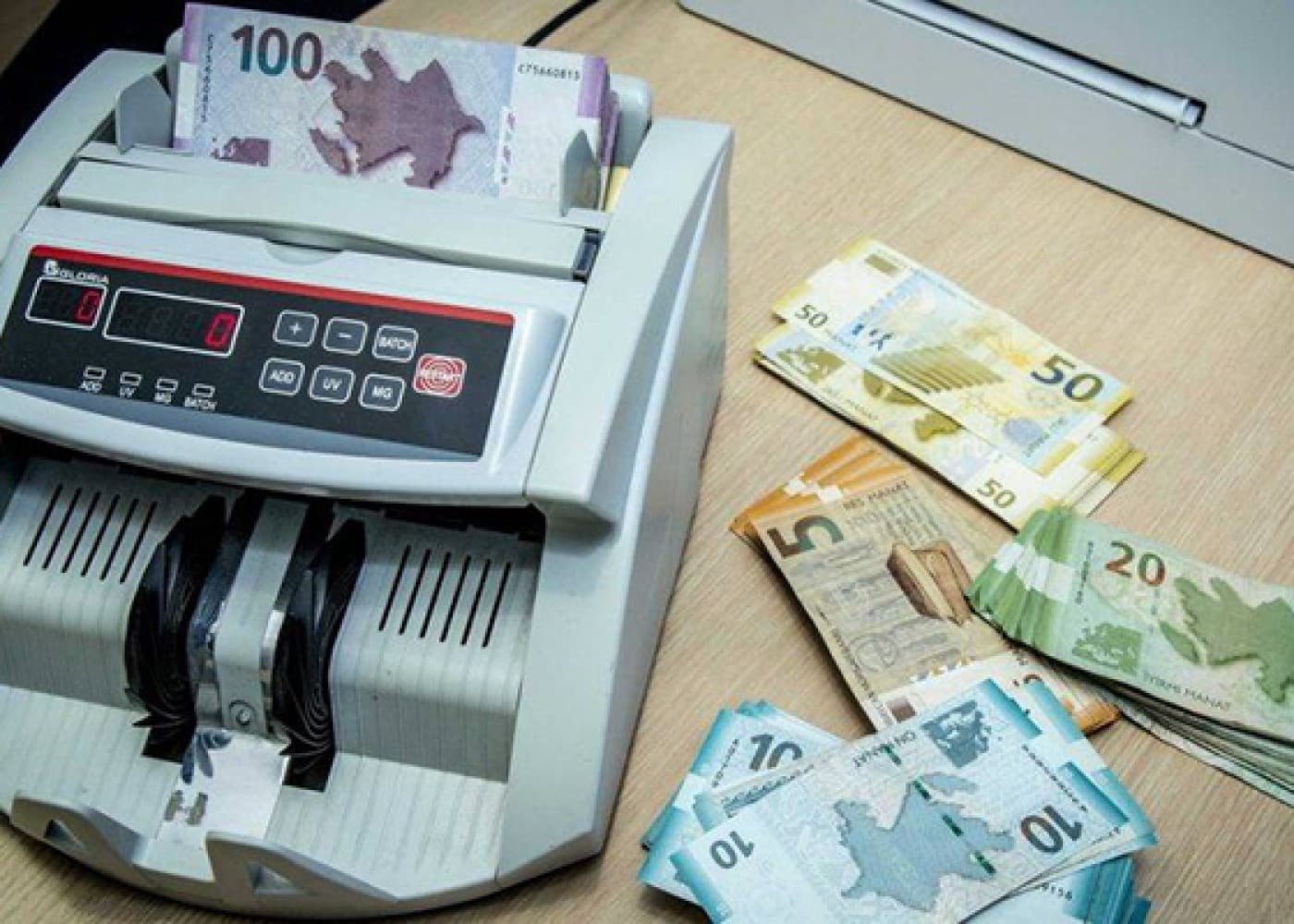 <span style="color:#ff0000"><b>Əhalinin NƏZƏRİNƏ: </b></span>Median pensiya 400 manatdan çox olacaq
