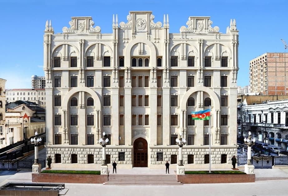 DİN-dən sürücülərə MÜHÜM MÜRACİƏT:<span style="color:#ff0000"><b> &quot;Məsafə saxlayın!&quot; - VİDEO</b></span>