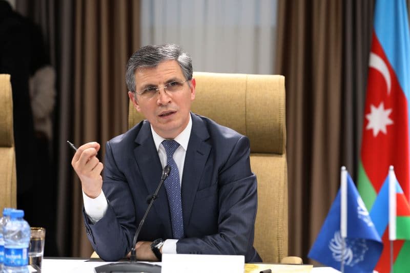 <span style="color:#ff0000"><b>Zahid Oruc:</b></span> &rdquo; Bəlkə, azad torpaqlara traktor parkı bağışlayan Belarusdan xahiş edək ki...&quot;