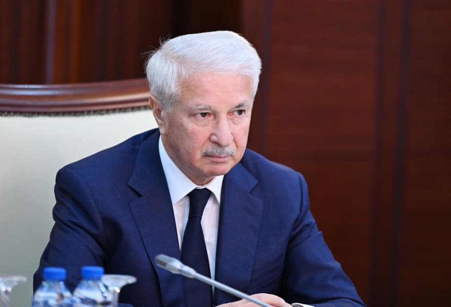 
<span style="color:#ff0000">Nazir müavini:</span> Günəş və küləkdən alınan elektrik enerjisinin maya dəyəri ənənəvi yolla alınan enerjidən ucuz başa gəlir