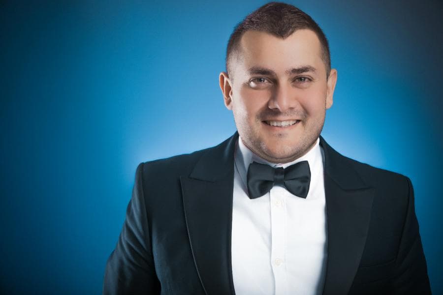 Bu müğənni Murad Arifin qohumudur -<span style="color:#ff0000"><b> FOTO</b></span>