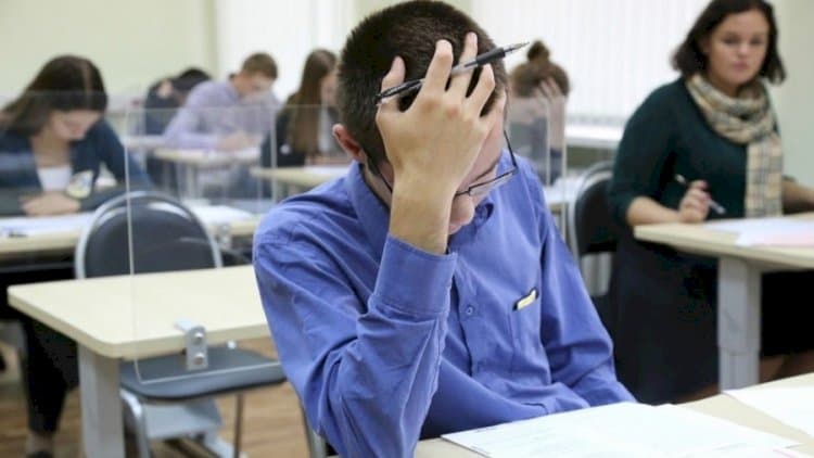 Azərbaycanda tələbələr arasında yayılan <span style="color:#ff0000"><b>TƏHLÜKƏLİ OYUN</b></span>