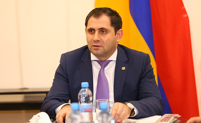 Papikyan ABŞ-yə GETDİ:<span style="color:#ff0000"><b> Səfərin İrəvan üçün əhəmiyyəti varmı? - AÇIQLAMA</b></span>
