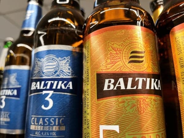 Məşhur pivə istehsalı şirkəti <span style="color:#ff0000"><b>SATILDI - FANTASTİK MƏBLƏĞ</b></span>