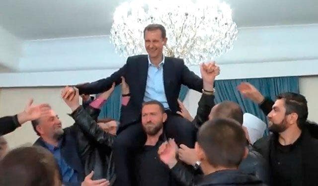 
Müxalifət Bəşər Əsədin başı üçün mükafat təyin etdi &ndash; <span style="color:#ff0000">Məbləğ</span>