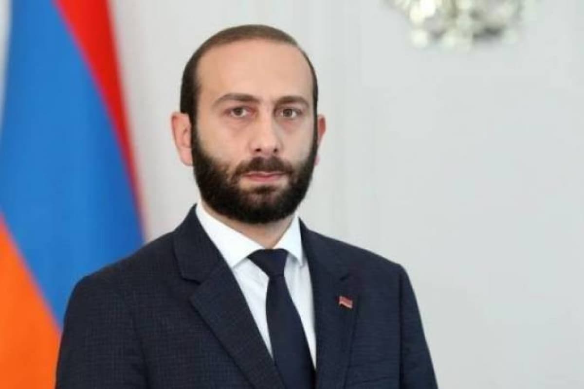 
<span style="color:#ff0000">Ermənistan XİN:</span> Moskva İrəvanı Ukraynadakı hərbi əməliyyatlarda iştirak etməyə inandırmayıb
