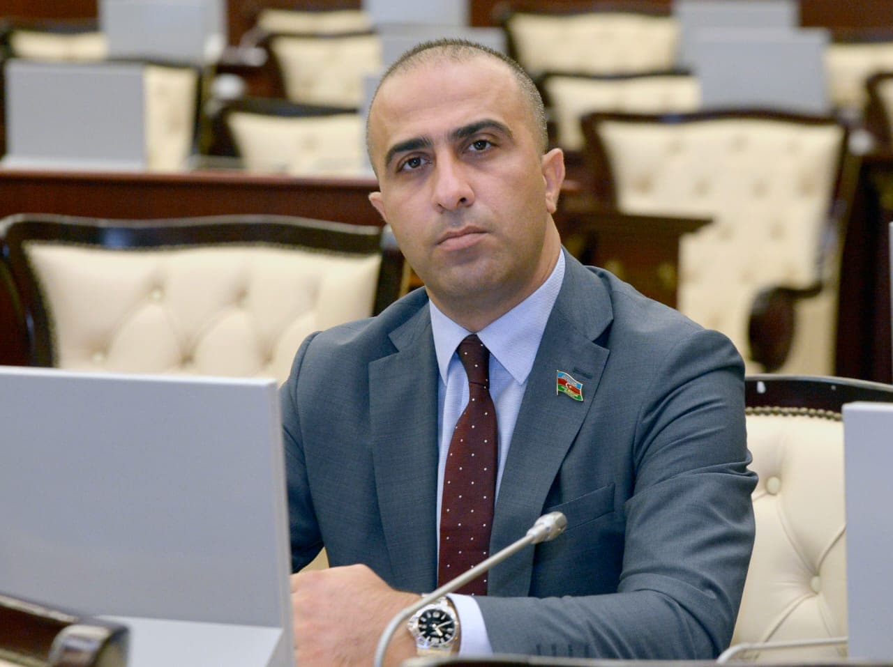 &quot;Vay o qüvvənin halına ki, onun müdafiəçisi Kərimlidir...&quot; - <span style="color:#ff0000"><b>Deputat</b></span>