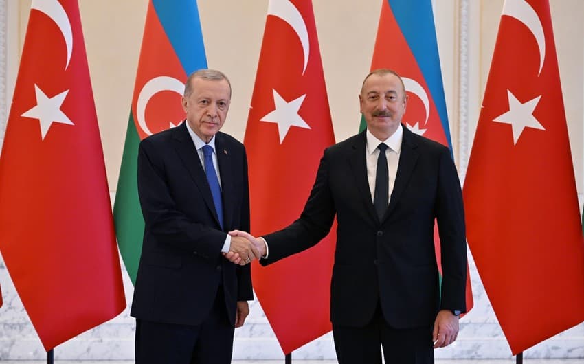 İlham Əliyev Ərdoğana <b><span style="color:#ff0000">ZƏNG ETDİ</span></b>