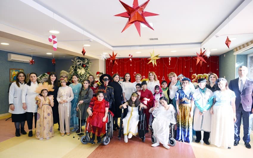 

Leyla Əliyeva əlilliyi olan şəxslər üçün sosial xidmət müəssisələrində- <span style="color:#ff0000">FOTOLAR</span>