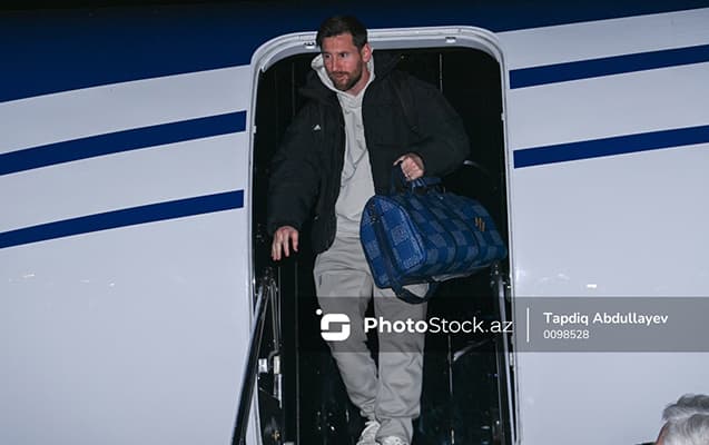 Messi Bakıya gəldi - <span style="color:#ff0000">FOTO</span>
