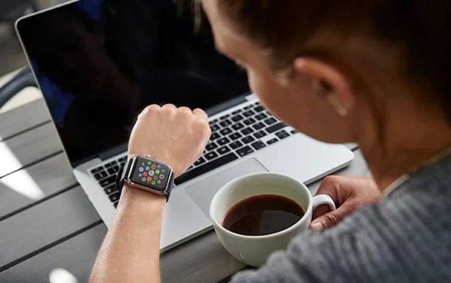 
Qan təzyiqini ölçə bilən saat istehsal olunacaq - <span style="color:#ff0000">&quot;Apple&quot; seriyasından YENİLİK</span>