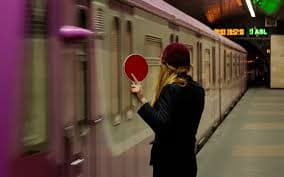 Metroda TEXNİKİ NASAZLIQ - <span style="color:#ff0000"><b>Sərnişinlər düşürüldü</b></span>
