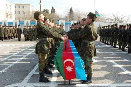 
Hərbi xidmətə çağırılan şəxslərin <span style="color:#ff0000">NƏZƏRİNƏ</span>

