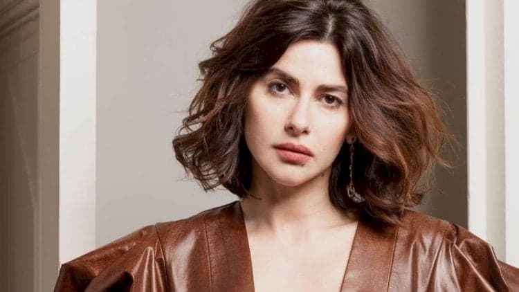 Nəsrin Cavadzadə şəxsi həyatından DANIŞDI: &quot;<span style="color:#ff0000"><b>Eşq həyatım...&quot; - FOTO</b></span>