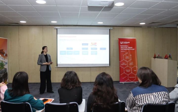 Unibank jurnalistlər üçün seminar keçirdi - <b><span style="color:#ff0000">FOTO</span></b>
