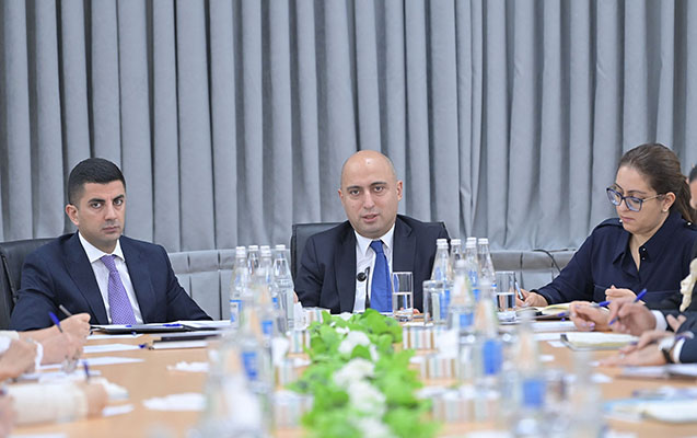 Emin Əmrullayev məktəb direktorları ilə görüşdü- FOTOLAR