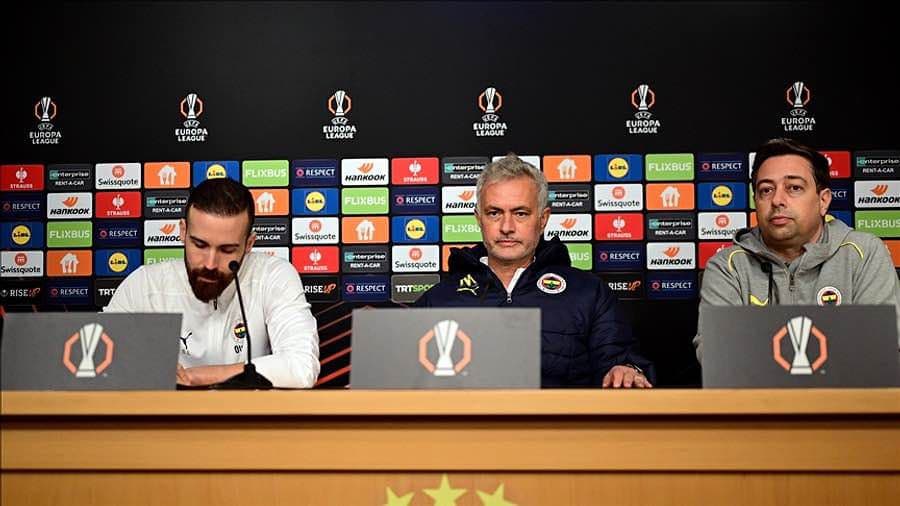 <span style="color:#ff0000">Transfer oğurluğu: </span>&quot;Fənərbaxça&quot; &quot;Qalatasaray&quot;ın maraqlandığı futbolçunu heyətinə qatdı