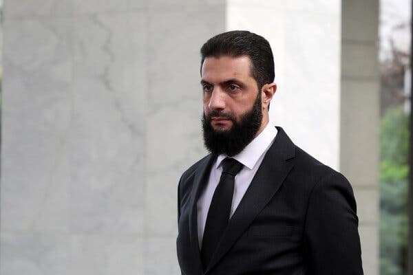 
Əhməd əl-Şaraa müvəqqəti prezident elan edildi