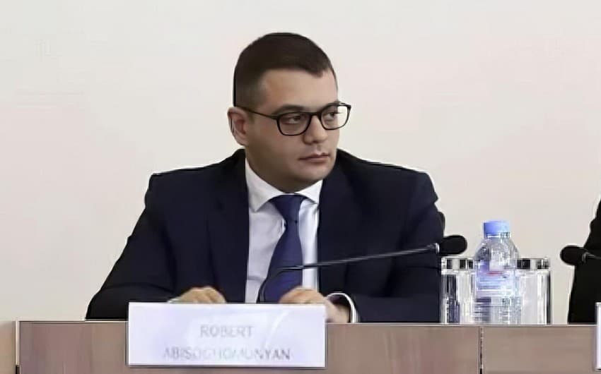 Ermənistanın yeni xarici işlər nazirinə müavin<span style="color:#ff0000"> təyin edildi</span>