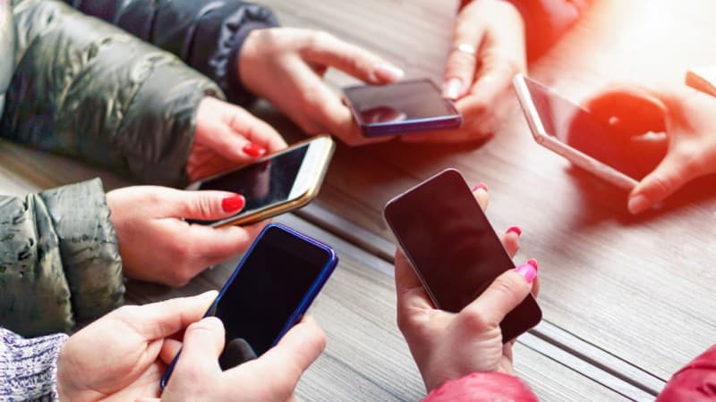 Telefon asılılığını necə aradan qaldırmaq olar? - <span style="color:#ff0000"><b>TÖVSİYƏ</b></span>