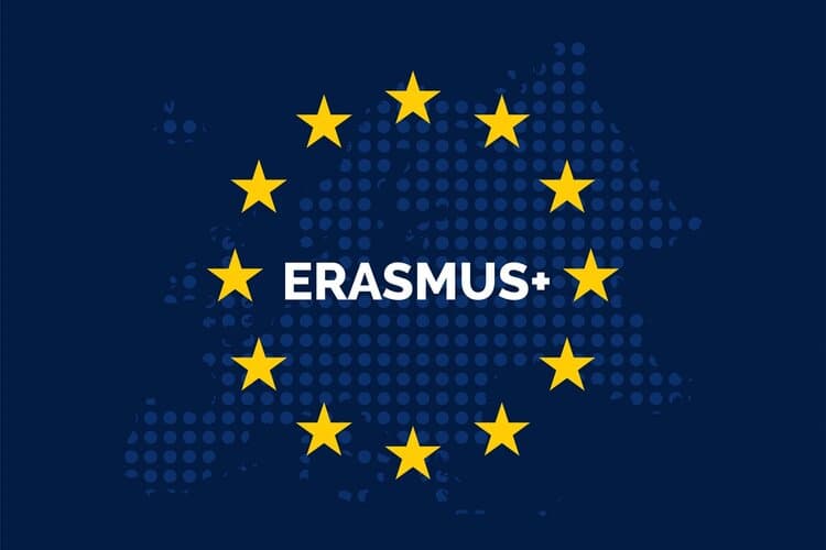 &ldquo;&ldquo;Erasmus+&rdquo; proqramı fəaliyyətini dayandırıb&rdquo; - <span style="color:#ff0000">Ofis rəhbəri</span>