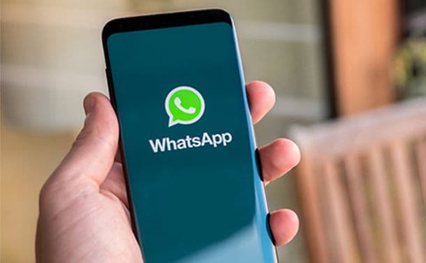 &quot;WhatsApp&quot; proqramdakı qüsuru aradan qaldırıb - <span style="color:#ff0000">Kameralar öz-özünə...</span>