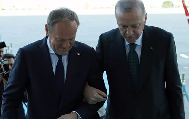 Ərdoğanın bu hərəkəti gündəm oldu - <span style="color:#ff0000">VİDEO</span>