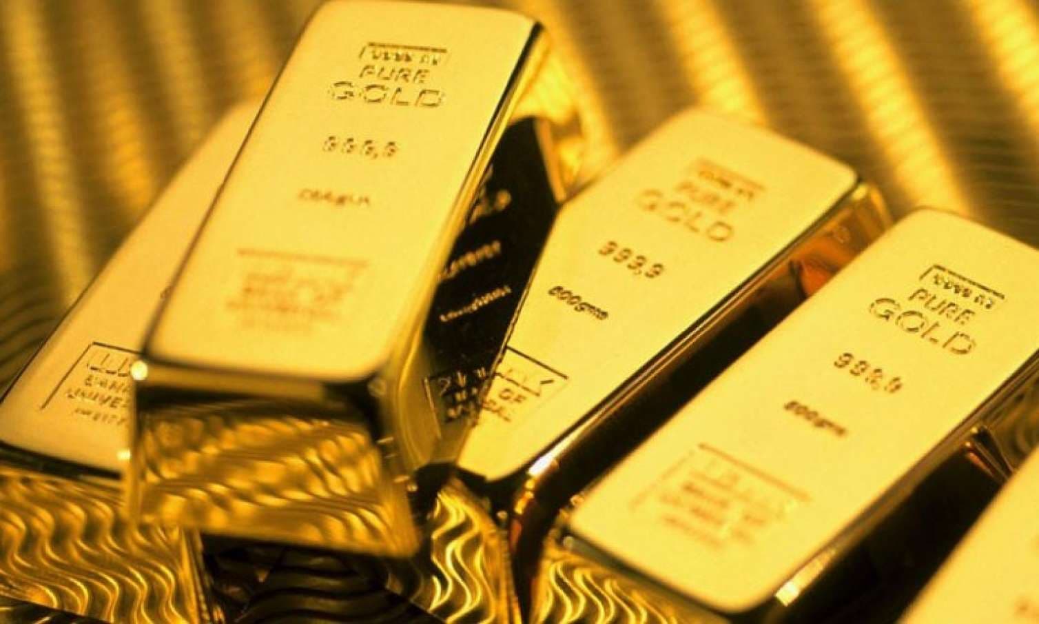 Qızılın qiyməti 3 min dolları ötdü - <span style="color:#ff0000">İlk dəfə</span>