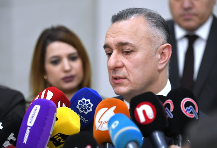 Plastik cərrahlarla bağlı yoxlama apreldə başa çatacaq - <span style="color:#ff0000">Nazir</span>