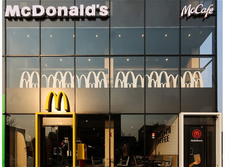 &ldquo;İnşaatçılar&rdquo; metrosunun yaxınlığında yeni &ldquo;McDonald&rsquo;s&rdquo; restoranı açılıb -<span style="color:#ff0000"> FOTO - VİDEO</span>