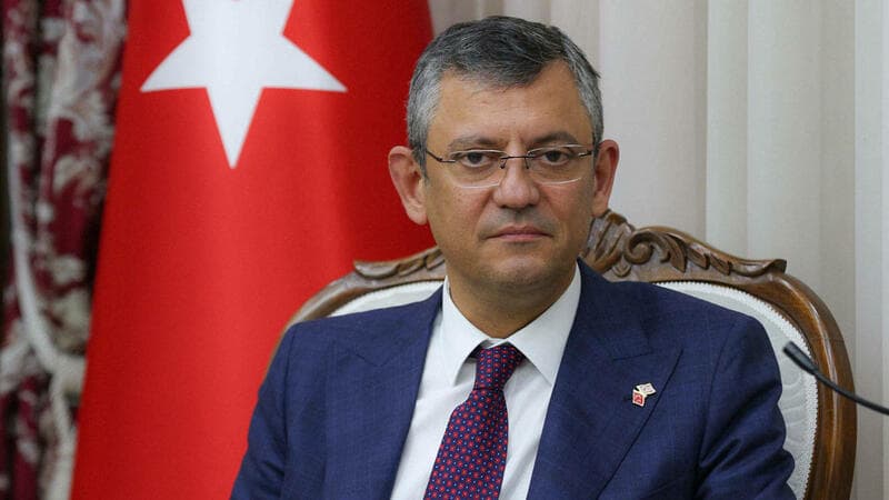 &quot;O təhqiri anama edilmiş təhqir kimi hesab edirəm&quot; -<span style="color:#ff0000"> CHP sədri</span>