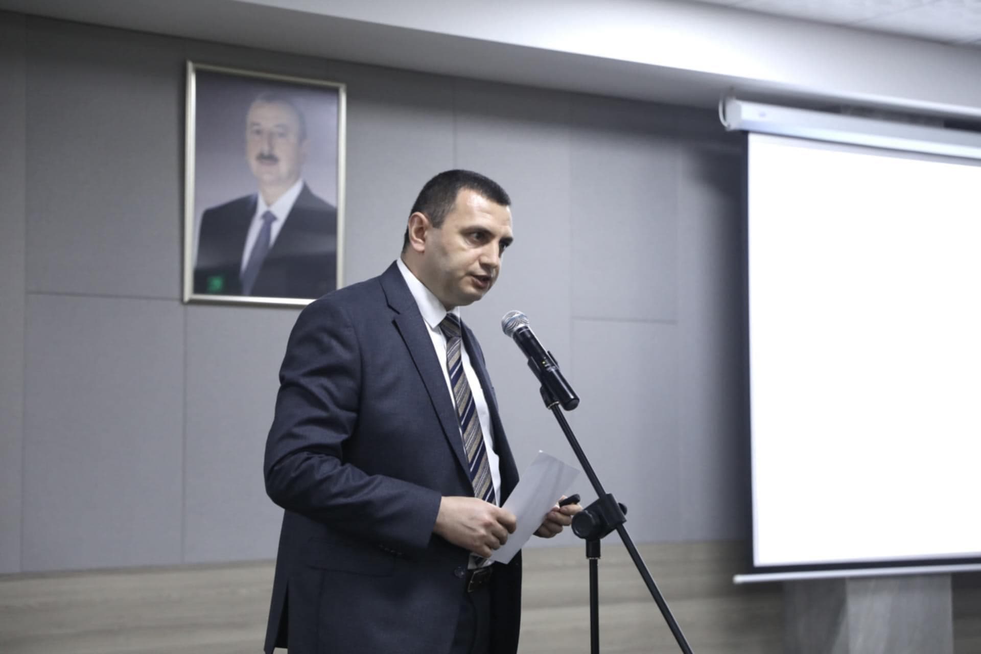 Yazı işlərinin qiymətləndirilməsinə nə qədər vəsait ayrılıb? - <span style="color:#ff0000">AÇIQLAMA</span>