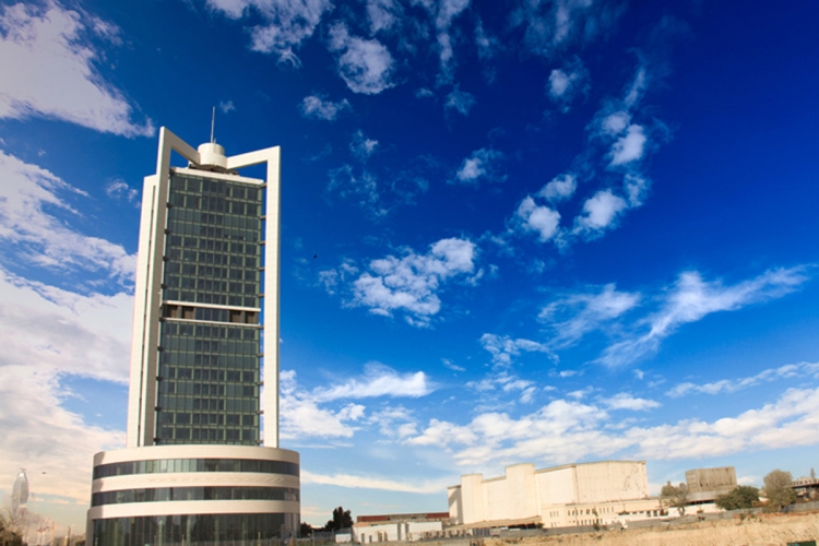 Valyuta məzənnələri dəyişib, Neft Fondu 5 milyard manat qazanıb