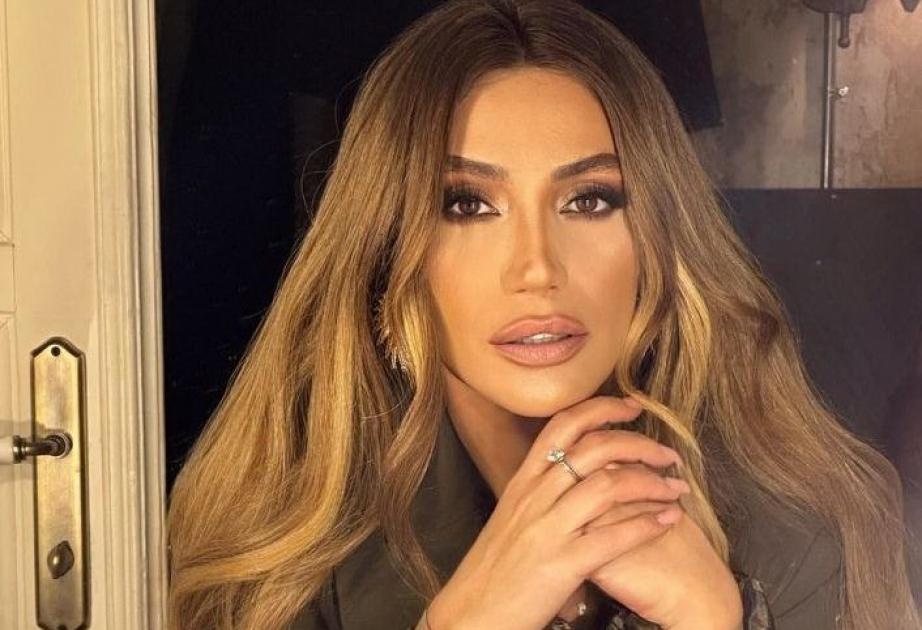 Röya dekolteli libası ilə diqqət çəkdi - VİDEO