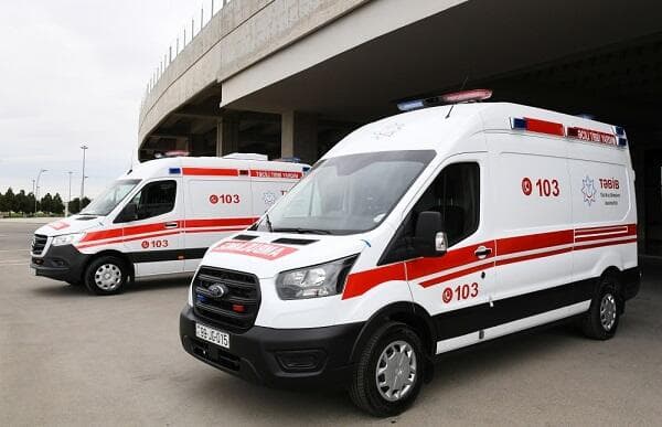 
Gəncədə 23 yaşlı oğlan bıçaqlandı