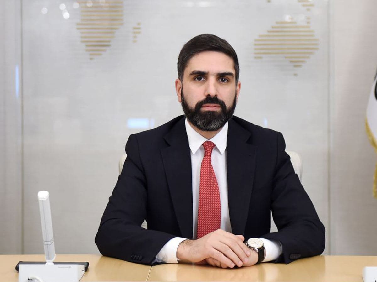Rövşən Nəcəf Vasif Əmirovu işdən çıxardı - <span style="color:#ff0000">FOTO</span>