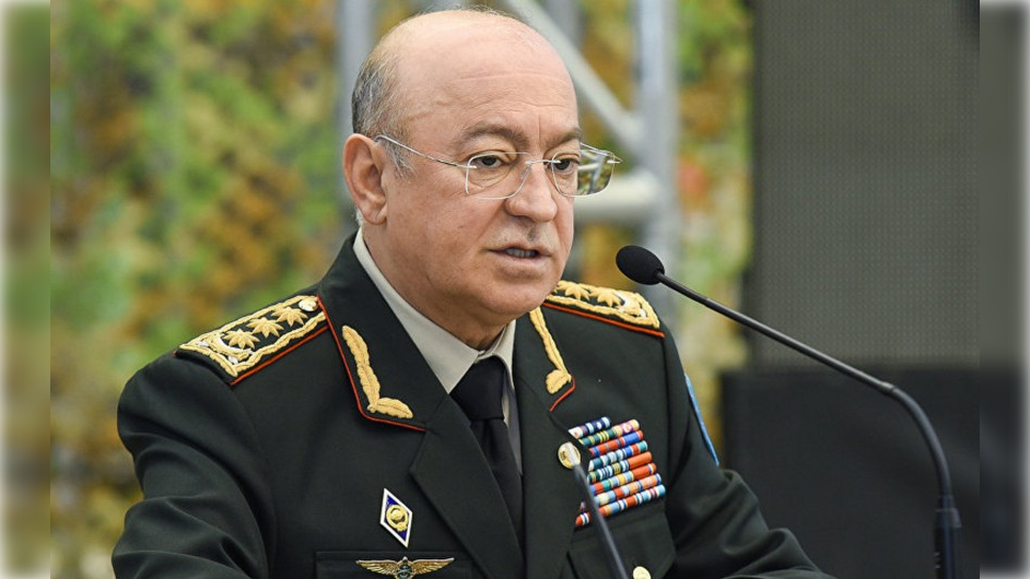 Kəmaləddin Heydərov rəisi təqaüdə göndərdi - <span style="color:#ff0000">FOTO</span>