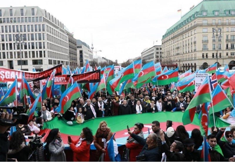 İctimai və Dövlət maraqlarının müdafiəsi: <span style="color:#ff0000">Azərbaycanda aktual yanaşmalar və tətbiq</span>