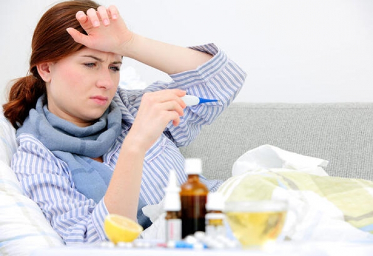 Boğaz ağrısı ilə başlayır, qripə keçir, sonra isə... - Həkim yayılan xəstəlikdən DANIŞDI