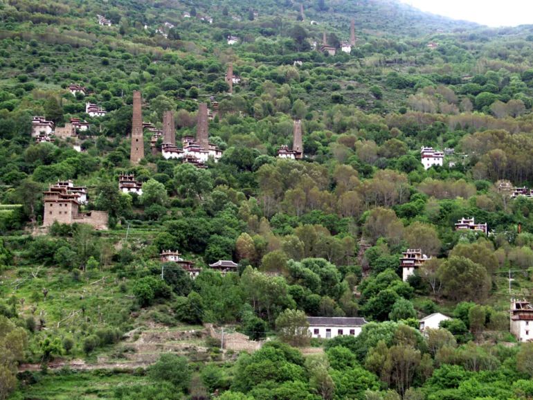 
<span style="color:#ff0000">Qədim sivilizasiyaların sirləri:</span> Əsrarəngiz Himalay qüllələrini kim və nə üçün tikib?