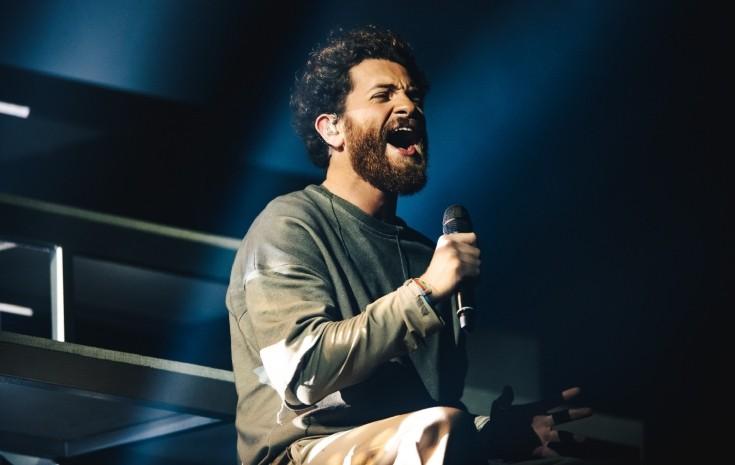 Nadirin "Avroviziya"dakı çıxışı zamanı əli sınıq imiş