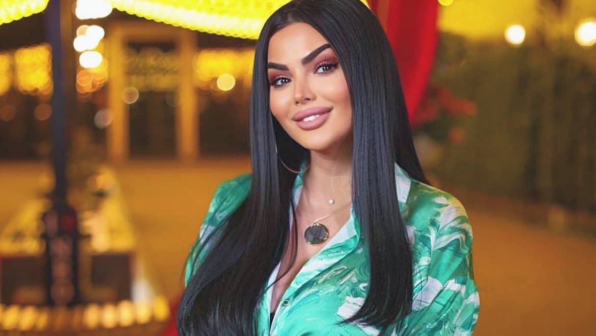 
&quot;Ayda 30 min manat xərcləyirəm, məni qane etmir&quot;