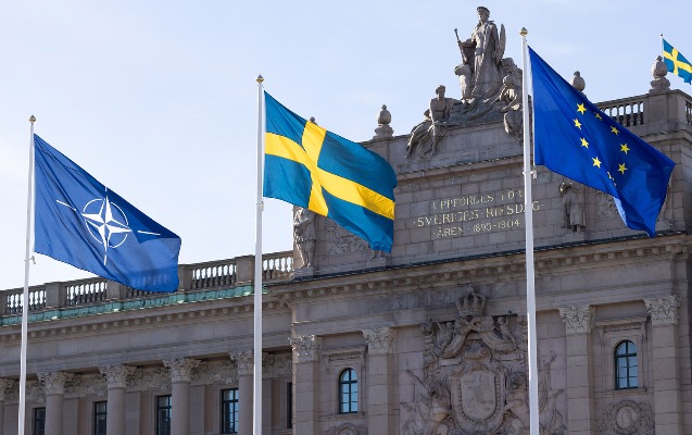 İsveç Rusiya ilə siyasi əlaqələri dondurdu