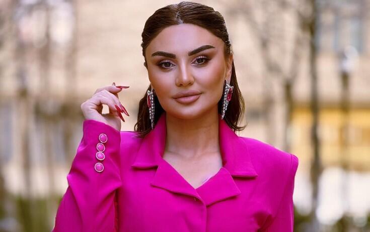 Şəbnəm səhnədə "qorxulu anlar" yaşadı: köməyə mühafizəçi gəldi - VİDEO