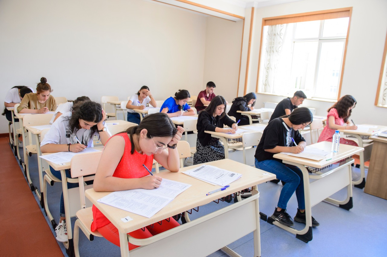 IV qrup üzrə yüksək keçid balı olan 9 ixtisas - SİYAHI