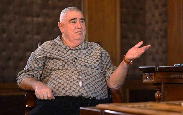 Şərurlu İsfəndiyar: "Mən niyə pul verməliyəm ona?"