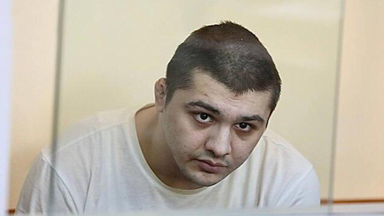 "Əhmədin anasının şəkillərini atıb ölümlə hədələyirdi..."